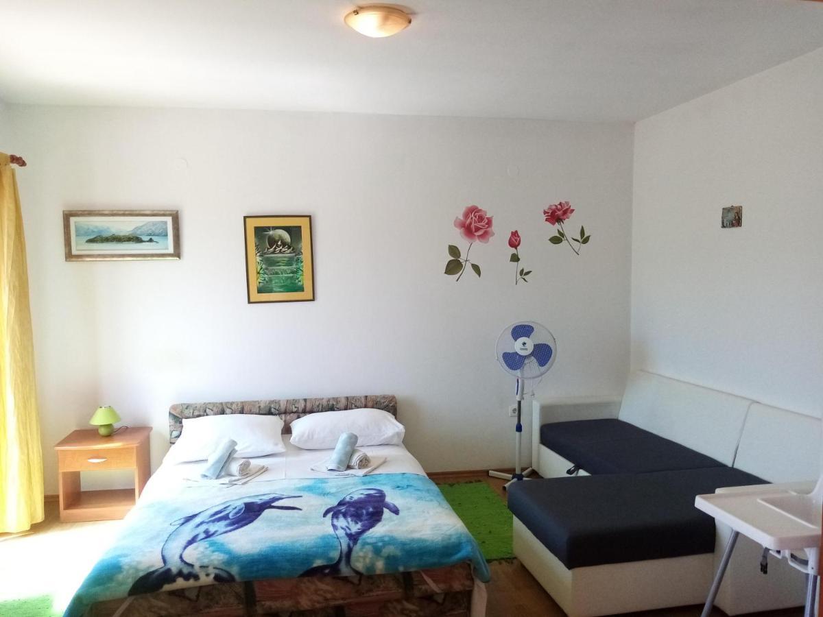 Apartments "Sun-Sea" Lopar Eksteriør billede